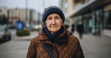 Aš ėjau dirbti valytoja dėl vargingos pensijos… bet pirmasis atlyginimas privertė mane pravirkti