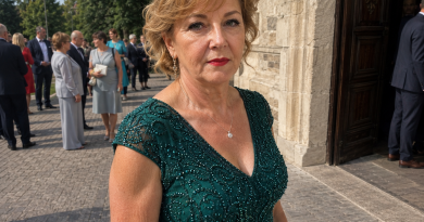 Sėdėjau tarp svečių žmogaus, su kuriuo kadaise kūriau gyvenimą, vestuvėse ir stengiausi nežiūrėti į jo pusę. Bet pačią svarbiausią akimirką prie altoriaus kažkas ištarė frazę, dėl kurios supratau, kad mano kvietimas nebuvo atsitiktinumas…