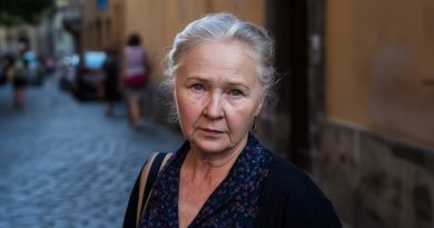 Kasdien važiuodavau pasiimti anūkės iš darželio, kol vieną popietę nebegalėjau pakilti nuo suoliuko, o dukros reakcija parodė, kuo per tuos metus jai tapau
